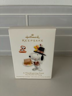 Hallmark Keepsake Peanuts Snoopy & Woodstock Ornament 2012 Like New