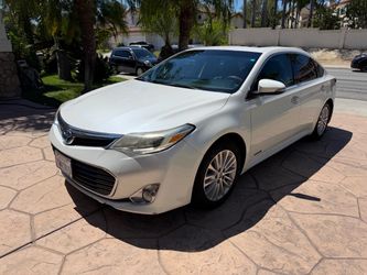 2013 Toyota Avalon hybrid
