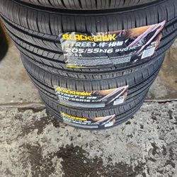 BLACKHAWK TIRE SET 