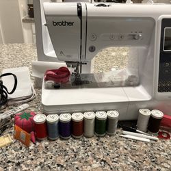 SE700 Brother sewing Machine/embroidery 