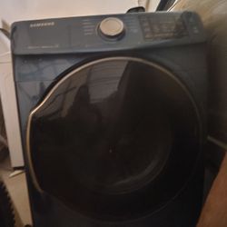 Samsung Front Loading Washer & Gas Dryer Set