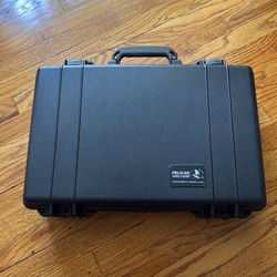Pelican 1490 Laptop Case – Hard Shell, Key + Strap Included