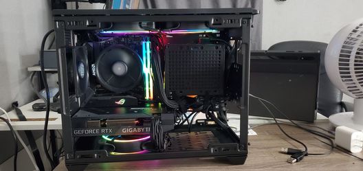 Custom RGB itx gaming PC