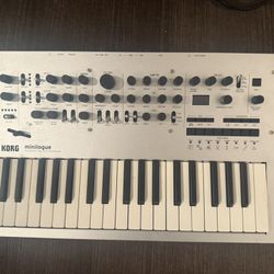 Korg minilogue 