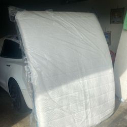 Twin Mattress Hybrid Memory Foam & Metal Springs 