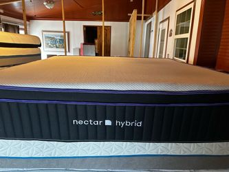 Nectar Hybrid  king size used