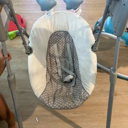 Graco Baby swing 