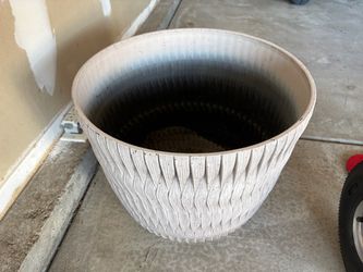 Large Decorative Outdoor Planter Pot