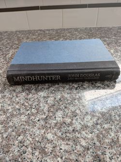 John Douglas Mind Hunter – Original 1995 Hardcover