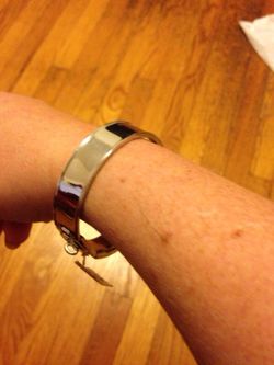 $20 stainless steel fossil bracelet