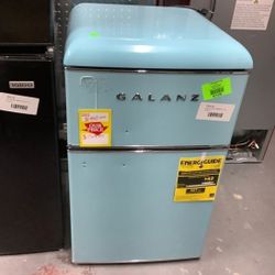 GALANZ Mini FRIDGE‼️APPLIANCE ‼️