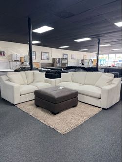 Beige Sofa & Loveseat. 🚚WE DELIVER🚚