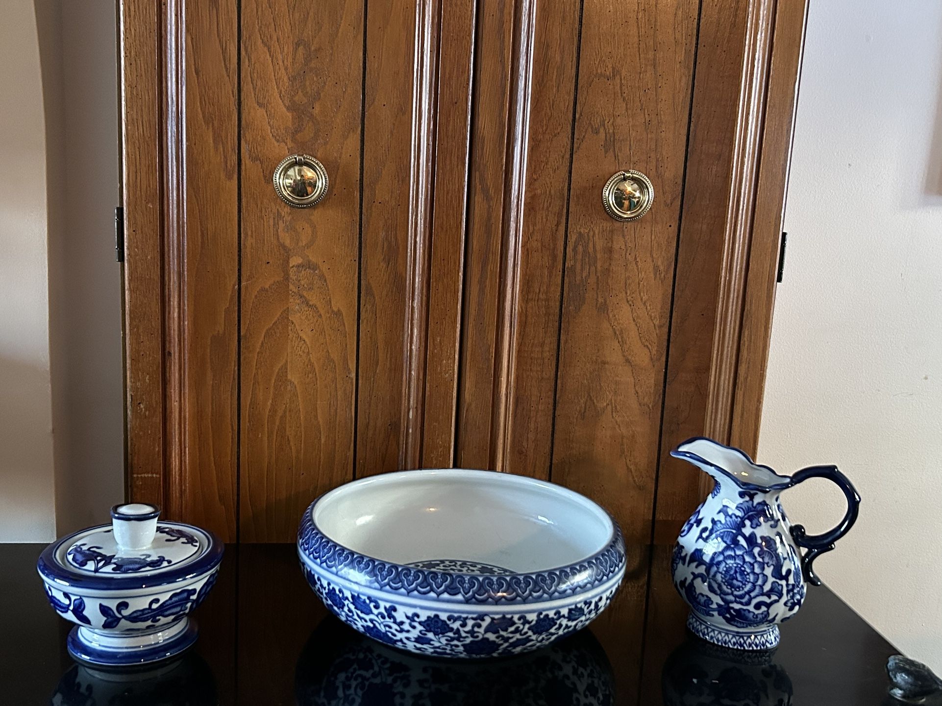 Ceramic Bowl And Bombay Company Sugar And Cream Set