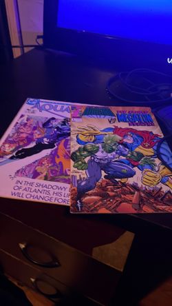 Selling comics slightly damaged