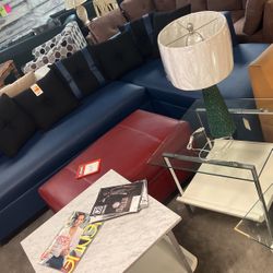 Brand new navy blue sectional $800 grab and go cash only