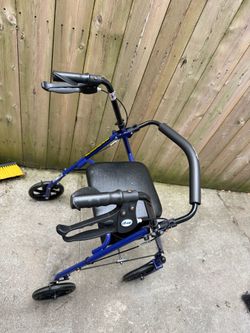 Heavy duty adult walker /rollator in mint condition