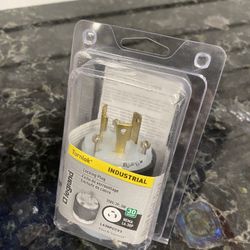 Legrand pass and Seymour 30 amp, 250 V locking plug