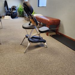 Massage Chairs Regularly $325