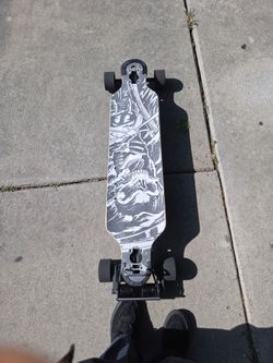 Electric longboard