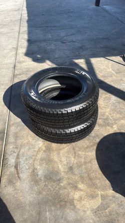 2 llantas 245-70-17 LT!!!!!!!
