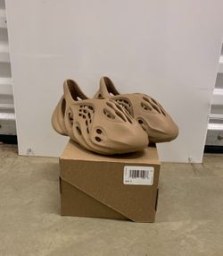 Yeezy Foam RNR