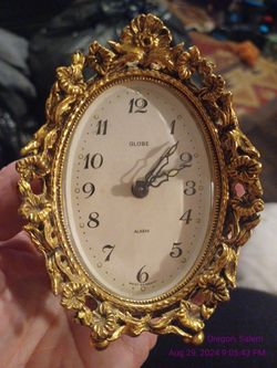 BEAUTIFUL VINTAGE WEST GERMANY "GLOBE" WIND UP CLOCK