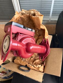 Water pump aux