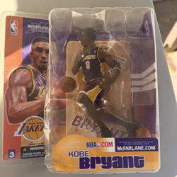 McFarlane Kobe Bryant Series 3  NBA  Los Angeles Lakers Purple jersey .    21
