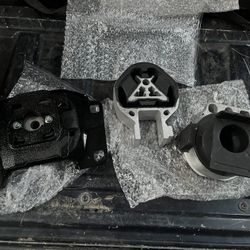 Lincoln MKC Motor And Transmission Mount