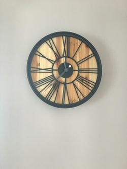 BIG WALL CLOCK