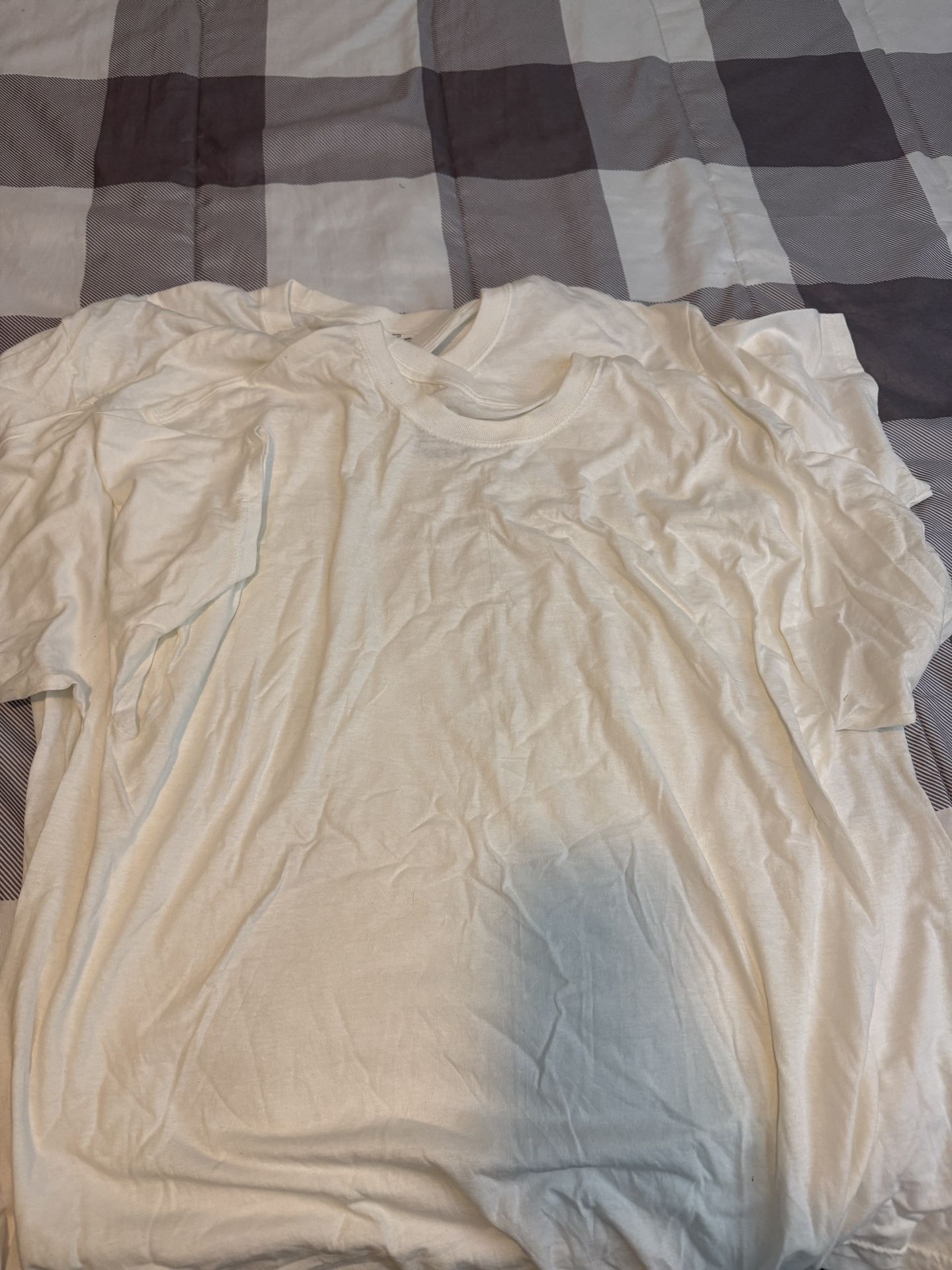 Three Pack Of Large White Hanes Comfort Soft Undershirts