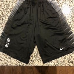 Nike athletic shorts size extra large