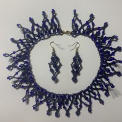 Necklace and Earrings (chaquira tornasol azul Y cristal checo)