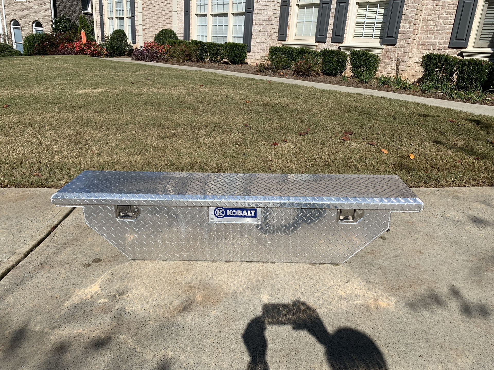 Kobalt mid size truck tool box deals