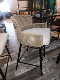Set of 2 patio chairs (counter high)