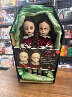 LIVING DEAD DOLLS  * DISPLAYED BUT NEVER PLAYED *