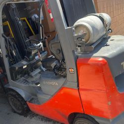 2013 Toyota Forklift 