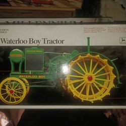 1/16 Waterloo Boy Tractor
