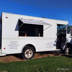 1995 Chevy Runman - 350 8cyn Box Truck