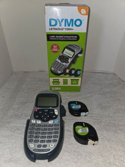 Dymo Lable Maker w/ 2 cartridge (Price Is Firm)