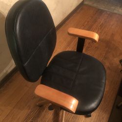 Black Leather Rolling Computer Chair