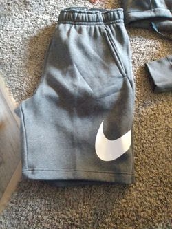 Grey Nike Short Sweat Suit for Sale in Tacoma, WA - OfferUp