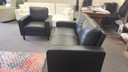 New Coaster love seat and chair set / free delivery