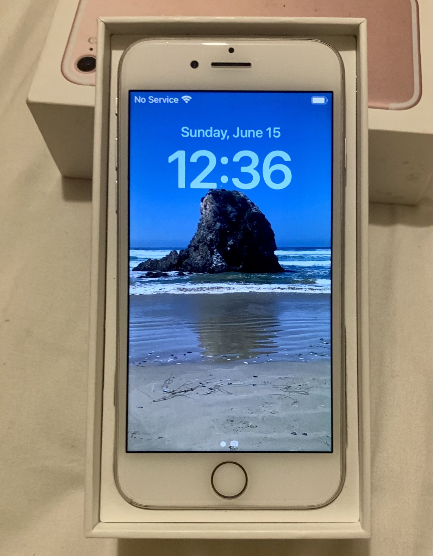 Apple iPhone 8 - 128 GB - Factory unlocked