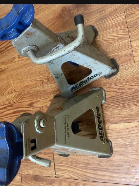 2 Ton Jack Stands
