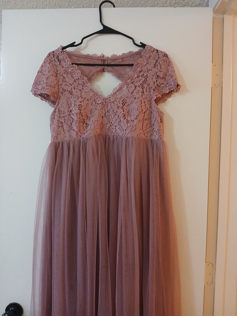 Like New Lace Elegant Dress Size 12