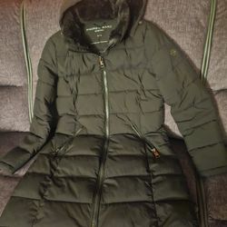 Andrew Marc Women's Jacket Size Medium Good Condition 