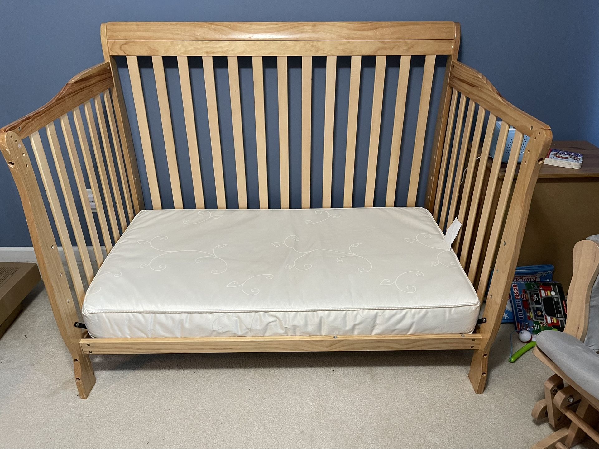 Crib/toddler Bed And Mattress