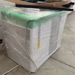 🌬️ Like New 8,000 BTU Window AC Unit – Chillin Like a Villain 🧊