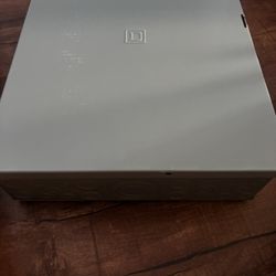 SquareD Rainproof 8/q6 Load Center 